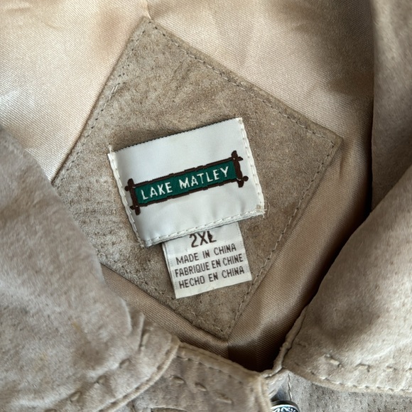 LAKE MATLEY GENUINE LEATHER JACKET IN GOOD CONDITION - Picture 5 of 8